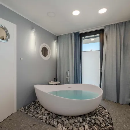 아파트 Stormy Im Nauticum By Interhome 루브민